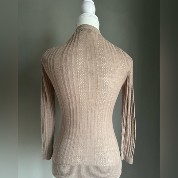 Beige button up cardigan. Elegant cardigan in a beautiful natural shade. - Picture 3 of 4